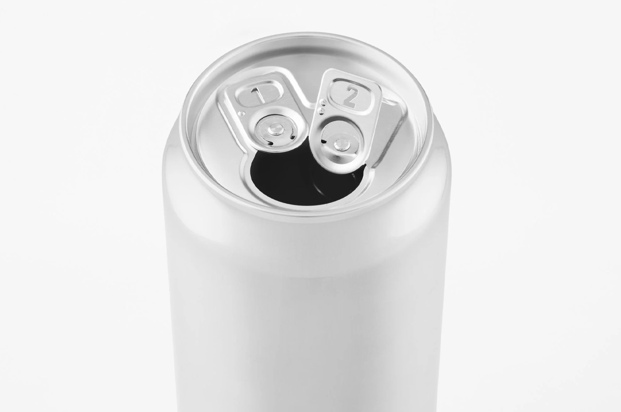 #Nendo designs unique beer can with two angled pull tabs to create the perfect liquid-to-foam ratio