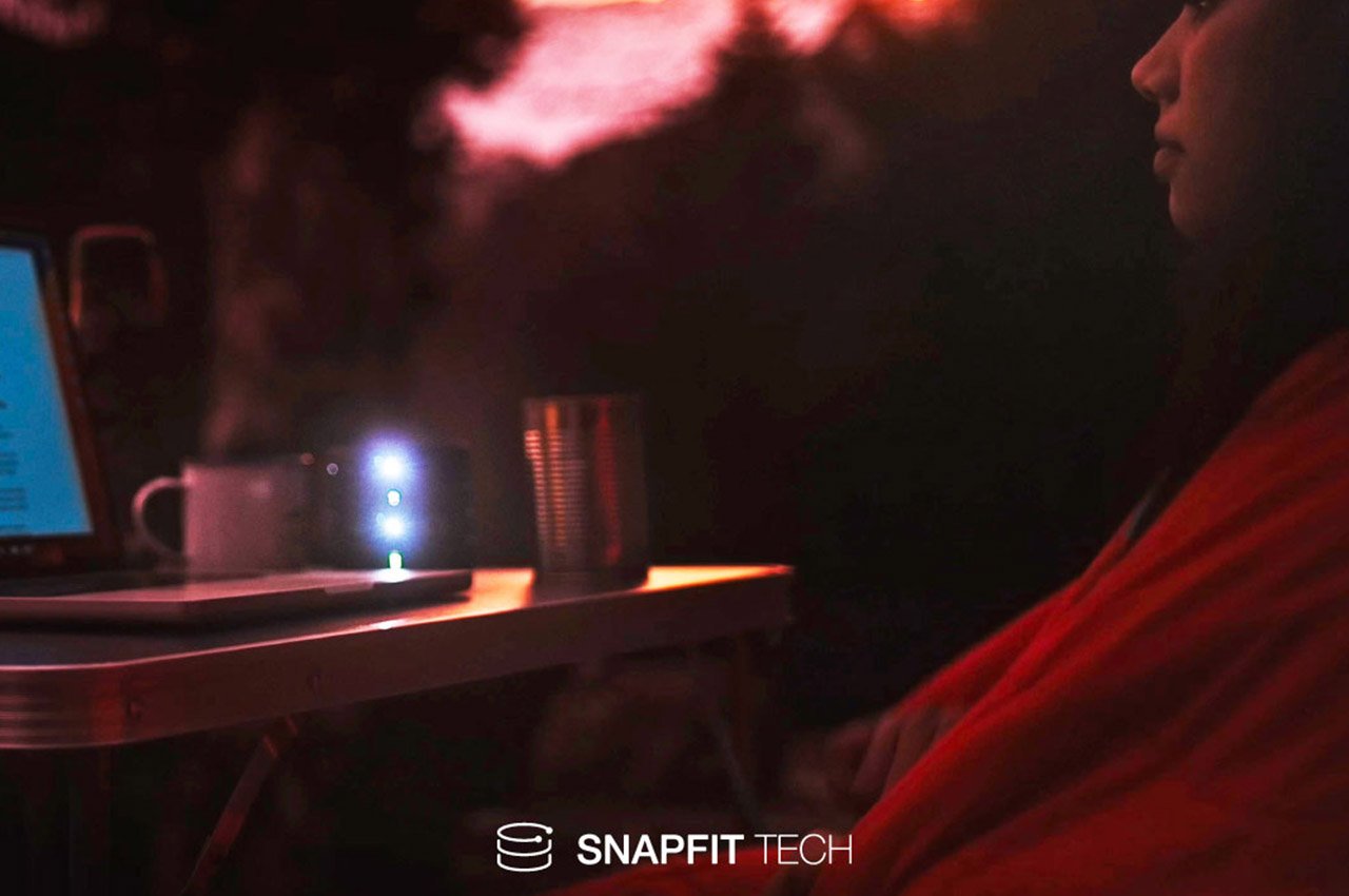 SnapFIT visions to refresh your mobile work experience with a 4-in-1 modular laptop accessory