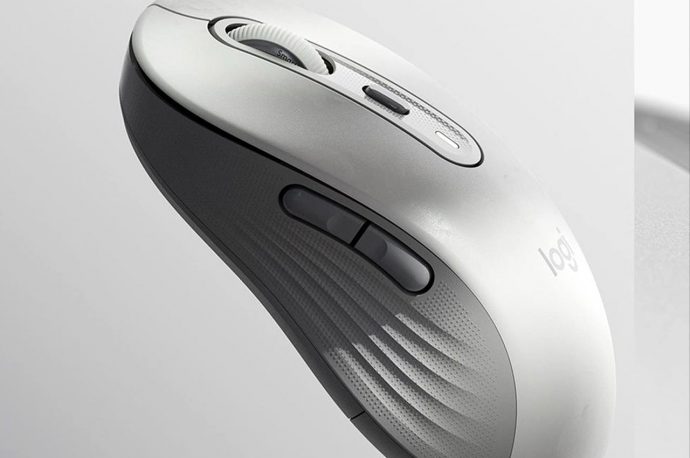Top 5 essential desk accessories