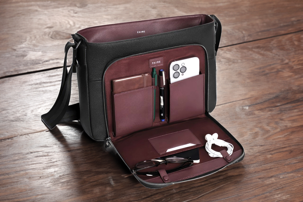 #You’ll Never Buy Another Bag Again – The Atlas Urban Messenger Was Designed for Work, Play, and Everything In Between