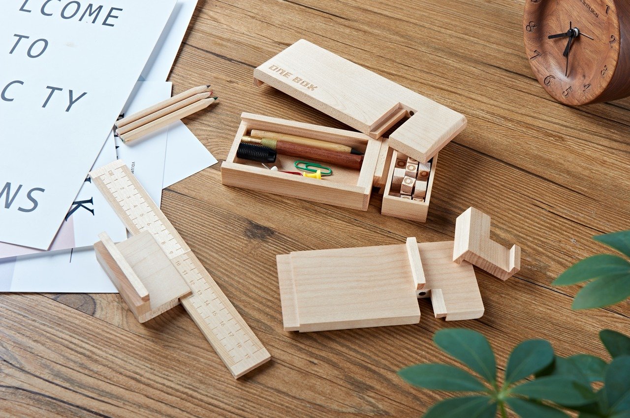 #This Remarkably Hand-Crafted Wooden Stationery Box Is Every Tinkerer’s Dream Come True