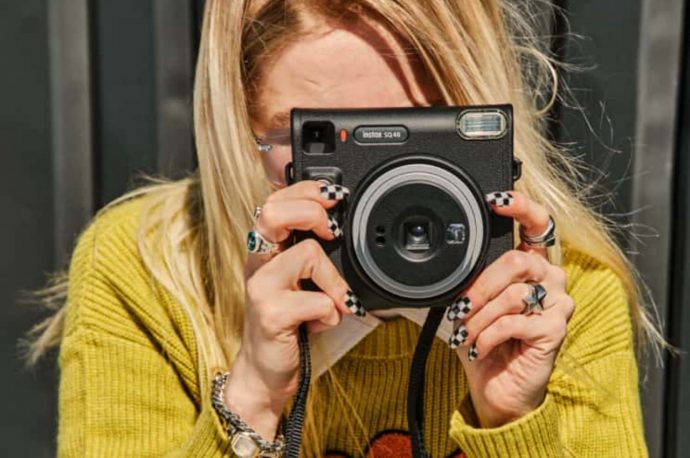 Instax SQUARE SQ40 makes a literally big gamble on the fusion of past and present