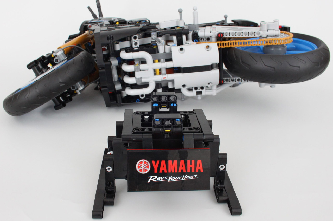 lego technic yamaha R1  Lego technic, Lego, Lego motorbike
