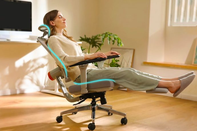 This brilliant ergonomic office chair brings comfort and support, no matter how you sit