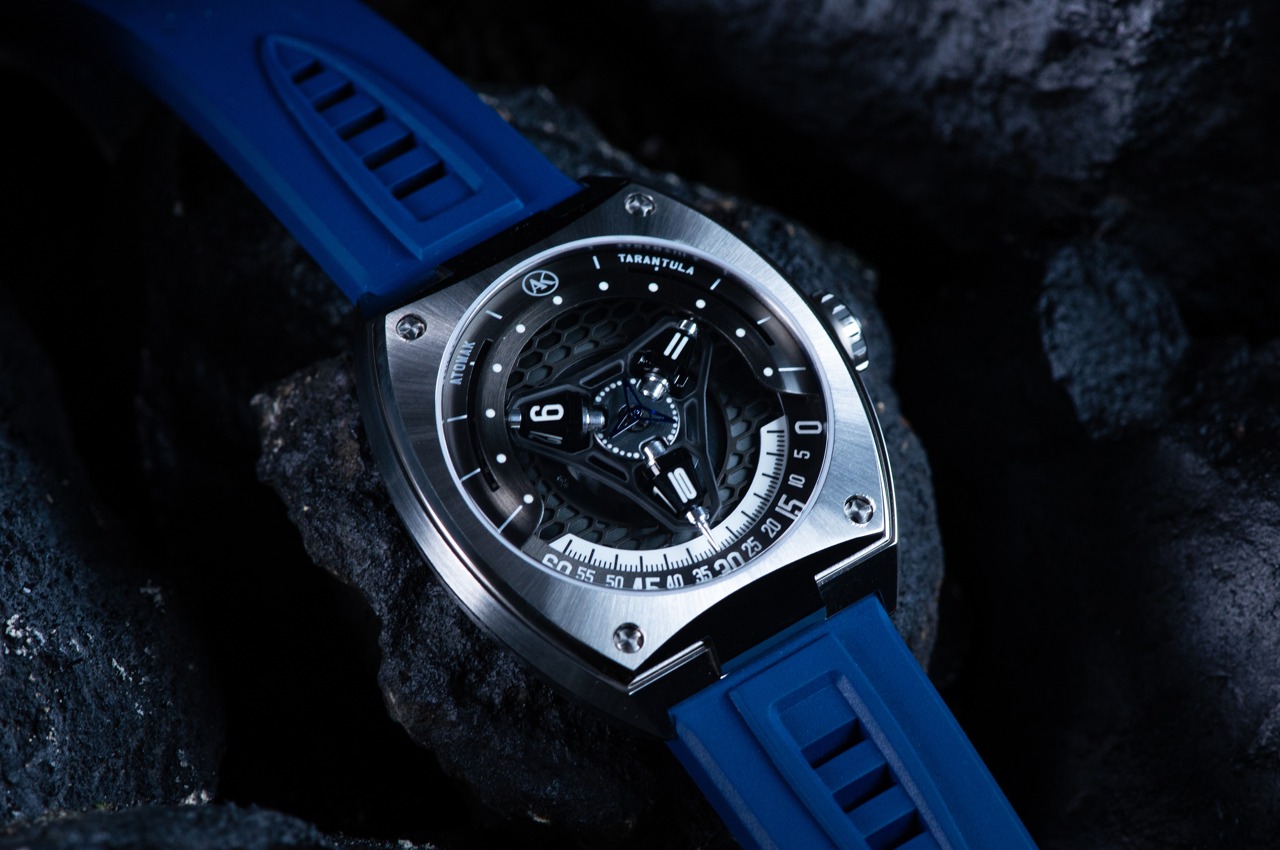 #This Stunning Timepiece’s Satellite Wandering Hour Will Have You Staring 24 x 7