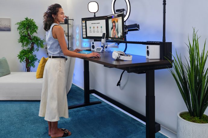 CORSAIR Platform:6 Modular Computer Desk is the ultimate customizable workstation for gamers, streamers and content creators
