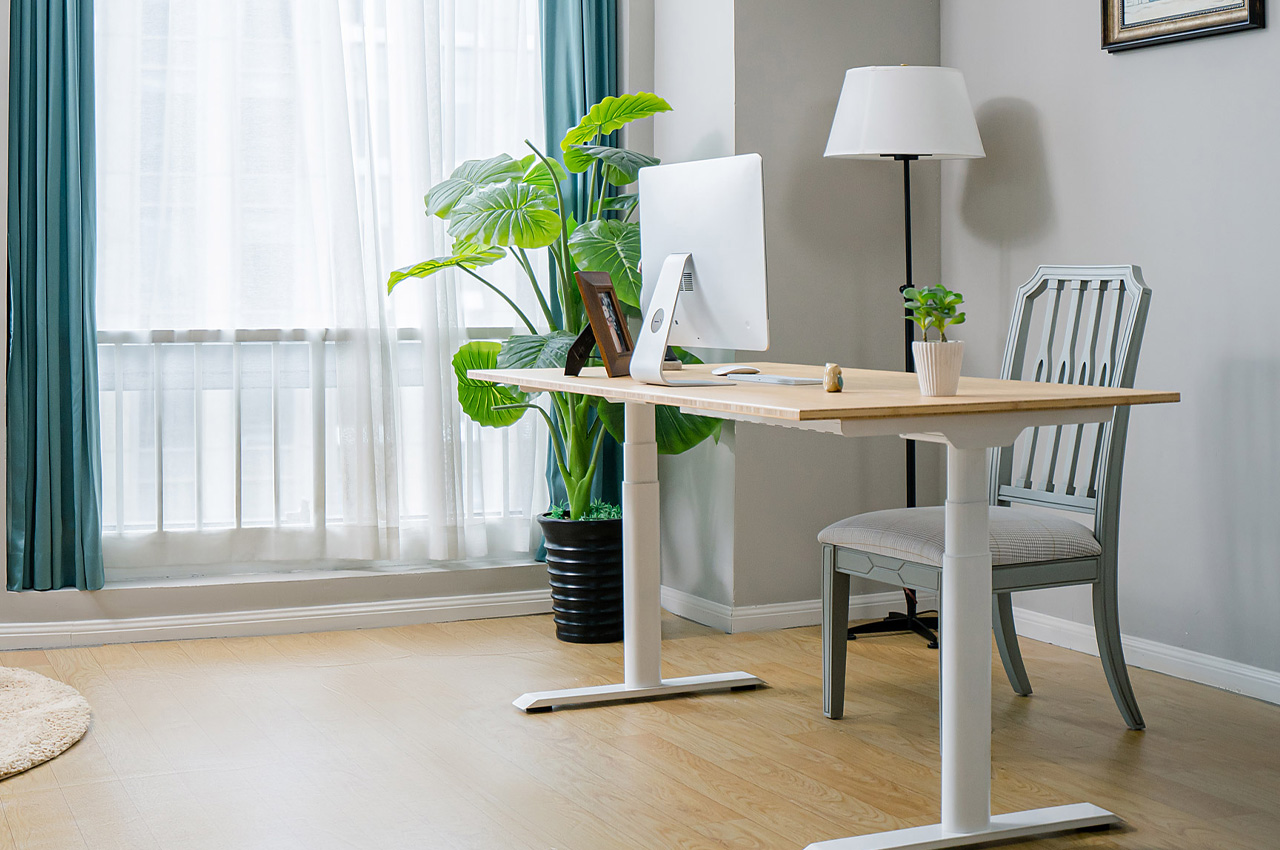 #Sleek Bamboo Standing Desk Perfectly Merges Utility, Aesthetics & Sustainability
