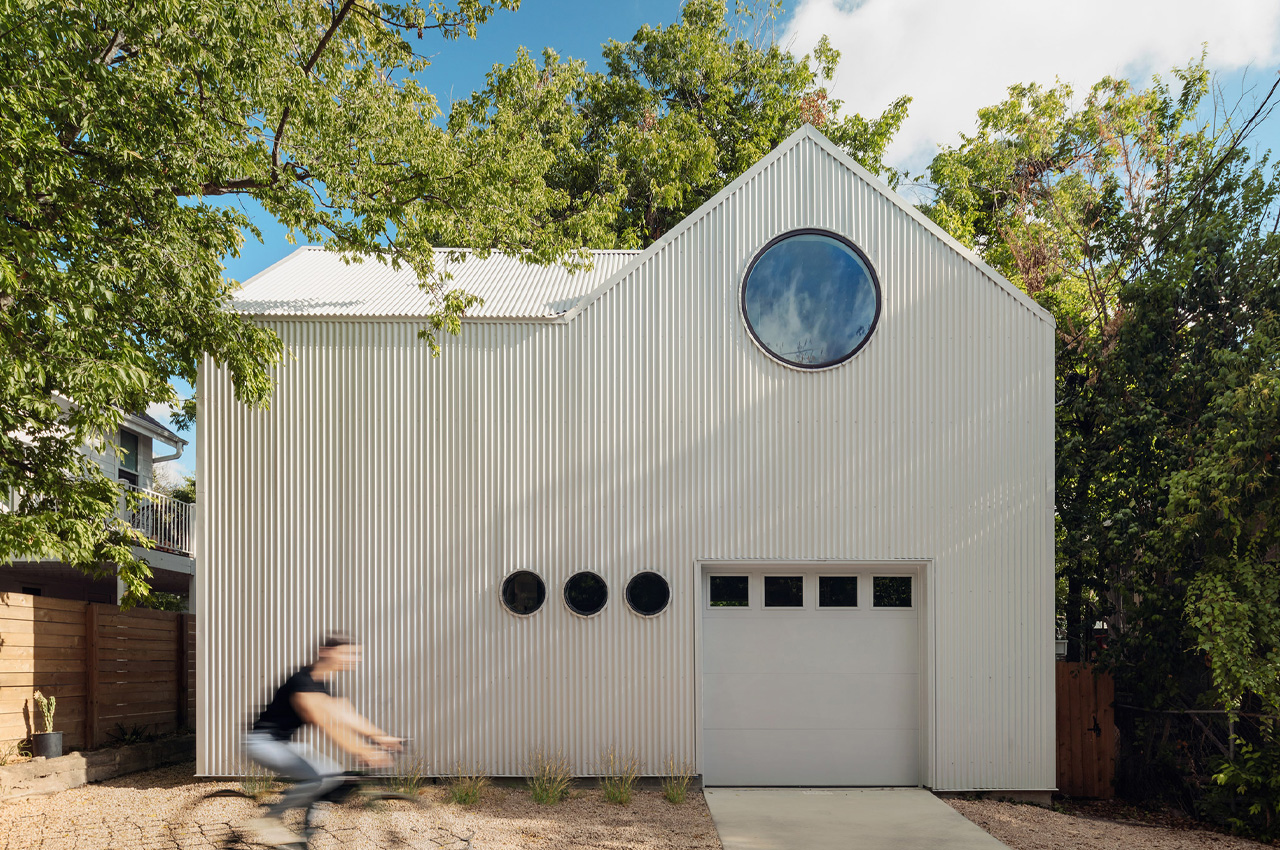 #Adorable Little ADU Resembles A Birdhouse While Tackling The Housing Crunch In Austin,Texas