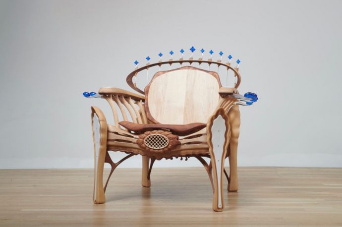 COSMOS Chair: An Experience that Unveils a Multiverse of Emotions and Intricacies