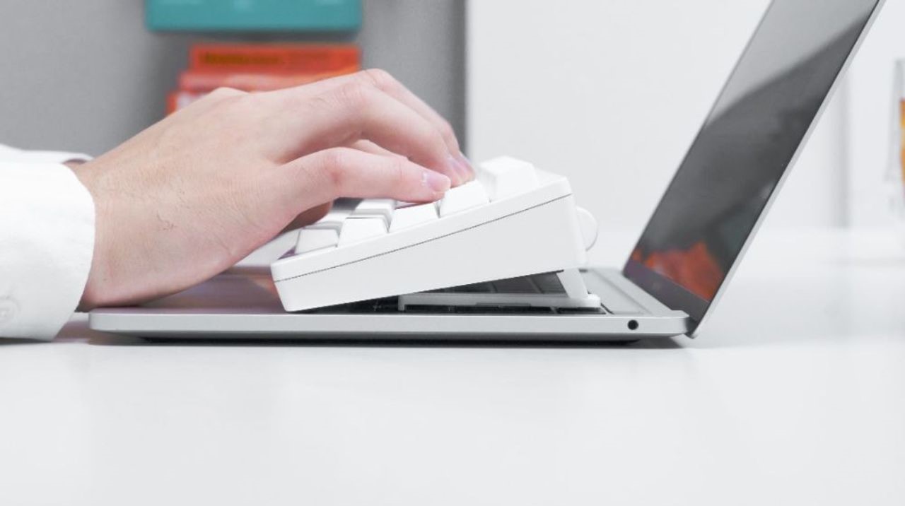 Geef uw laptop de toetsenbordervaring die hij verdient met deze innovatieve magnetische opzetstukken – Yanko Design