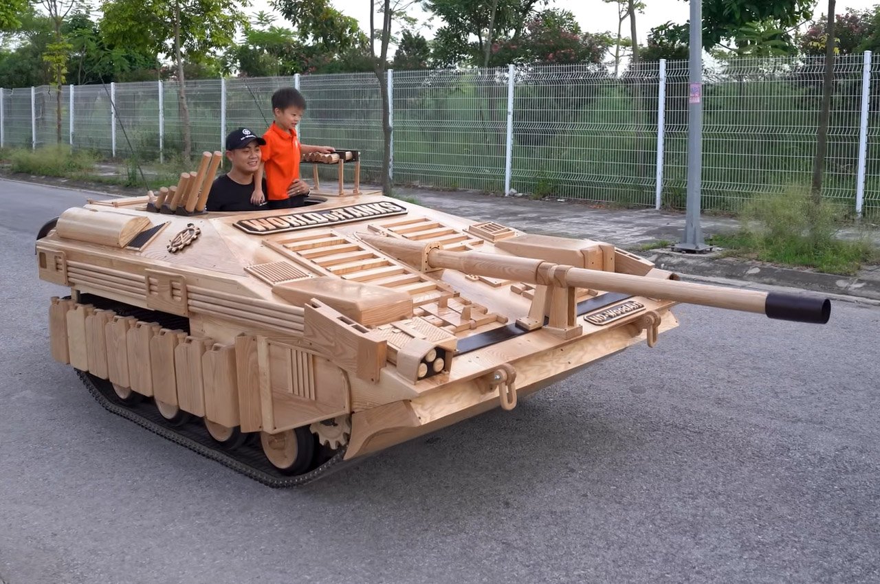 #Master woodworker and passionate father builds life-sized tank from “World of Tanks” for his son