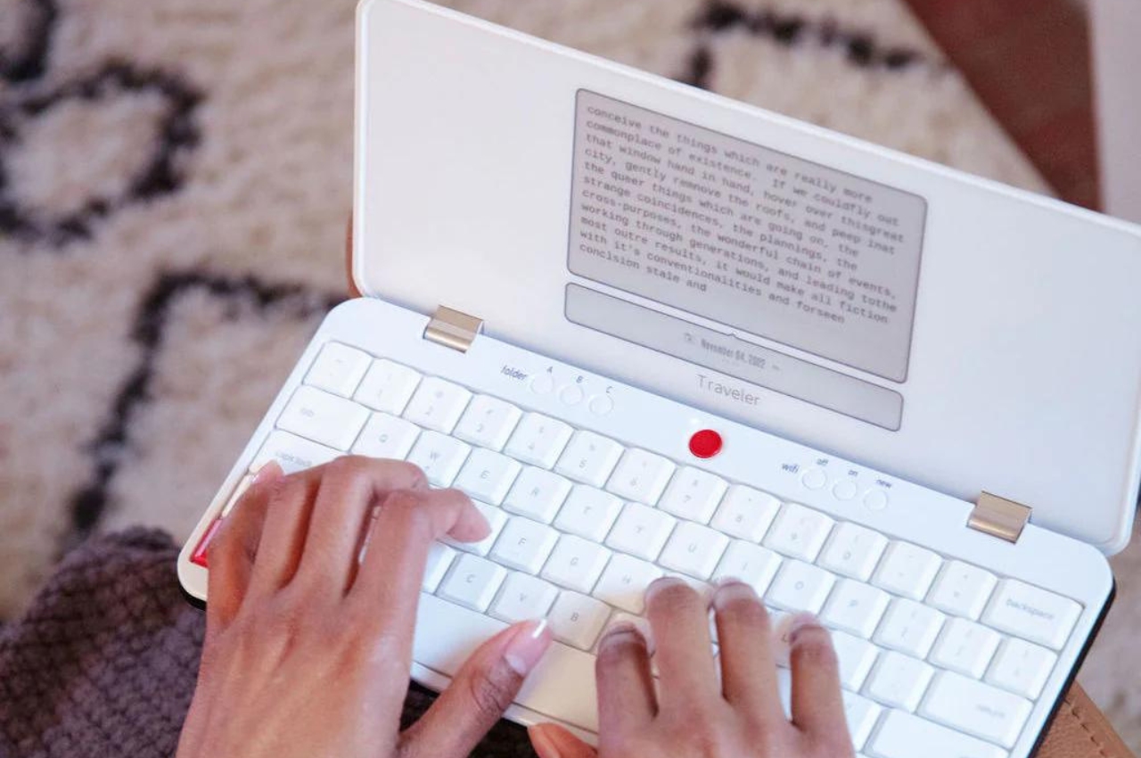 #Minimal, portable writing device is designed to let you disconnect and focus