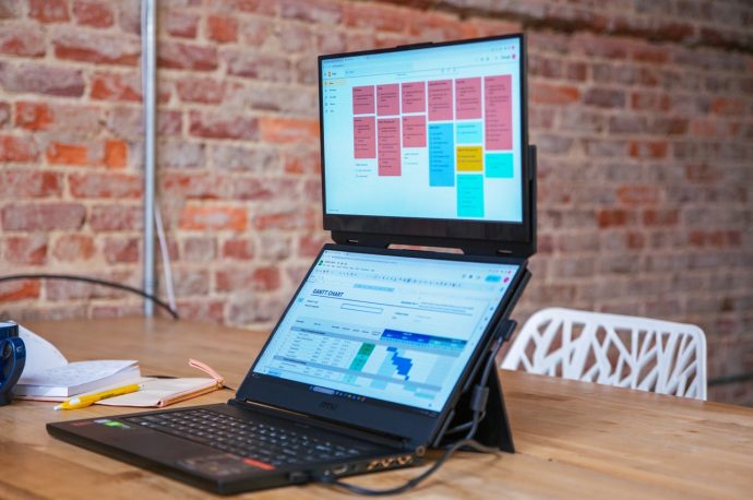 Unlock 2x Productivity: DUEX Introduces a Floating Monitor that attaches to any Laptop