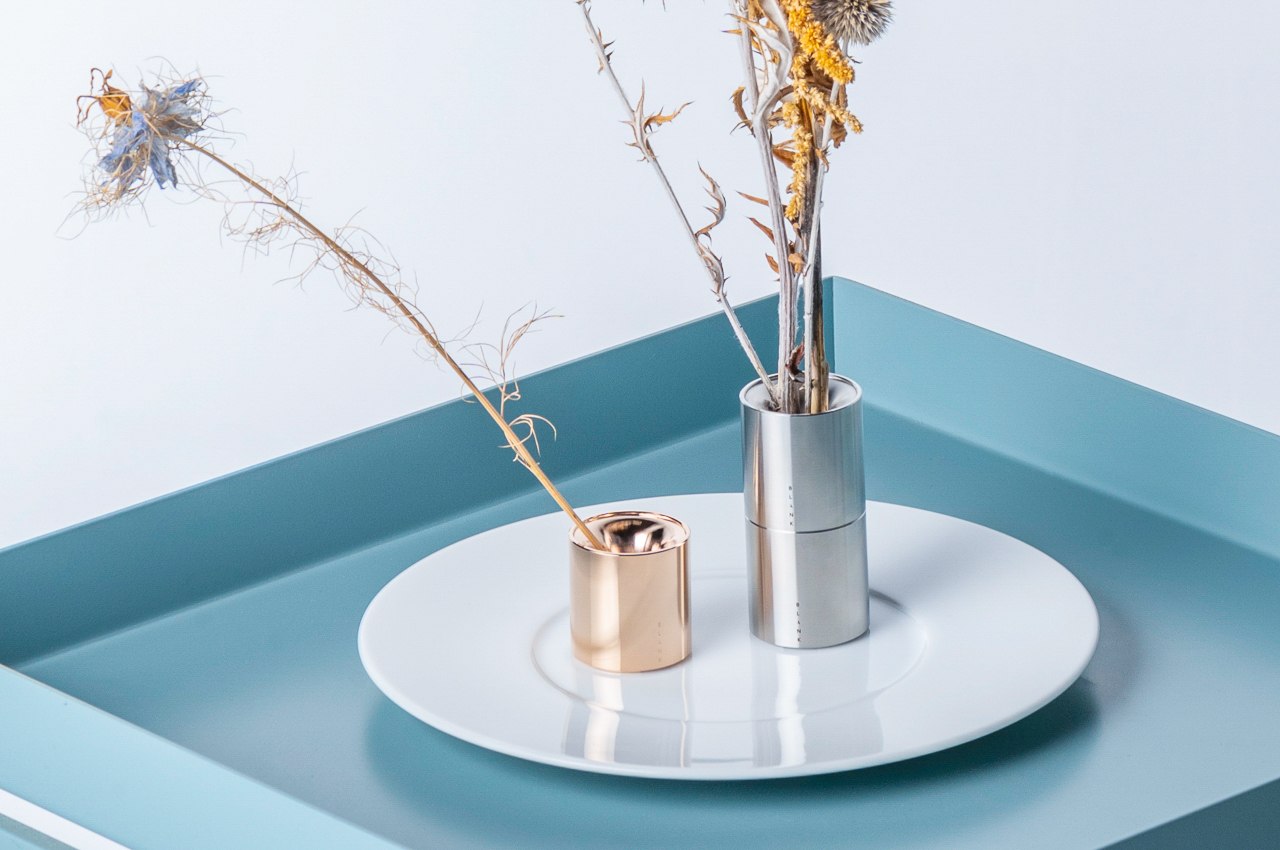 #This charming tiny cylinder can turn anything into a lovely Ikebana vase
