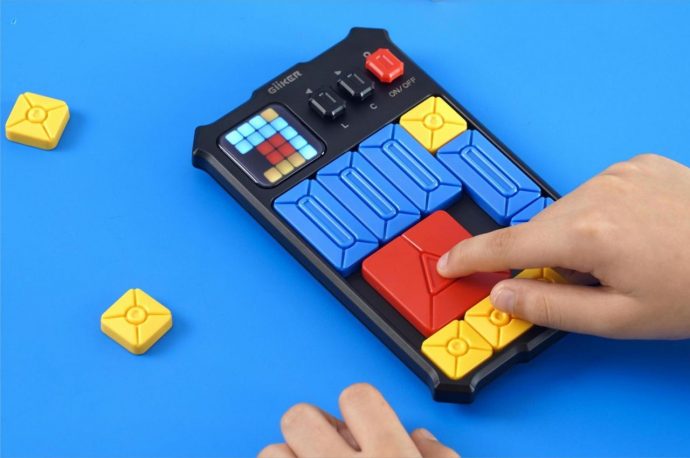 This Tetris-like Analog Game Keeps Your Kids Entertained and Their Minds Active