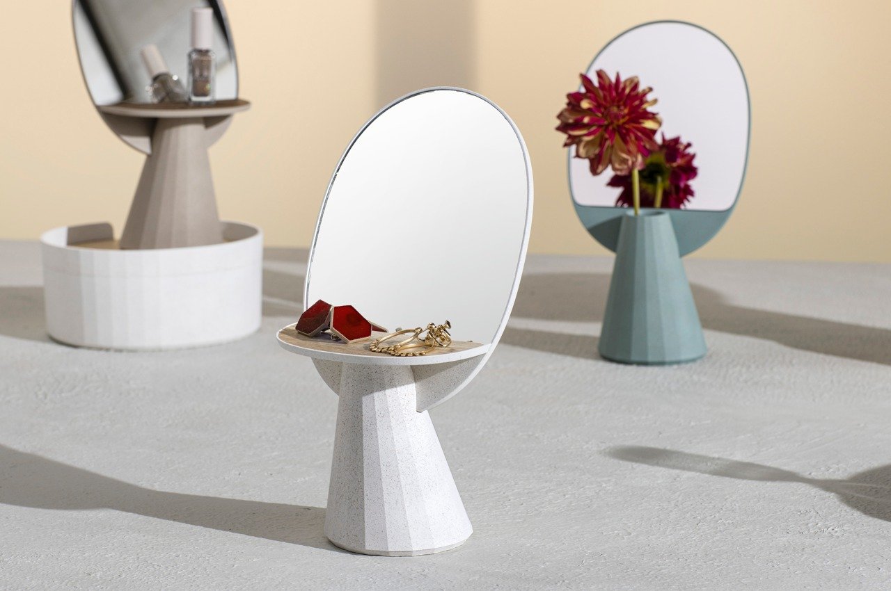 #How a minimalist mirror can double the beauty of flowers and accessories