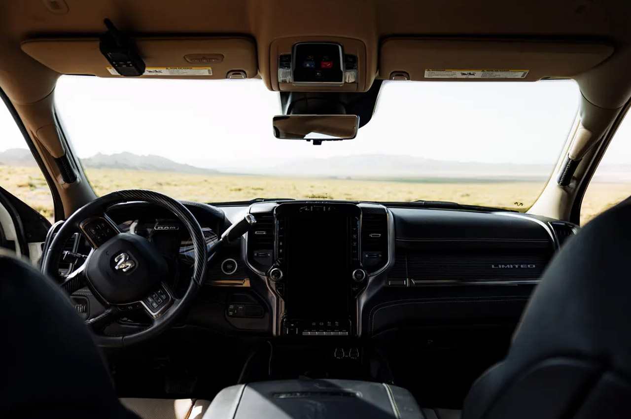 The GXV Hilt: Off-Roading Luxury Redefined interior