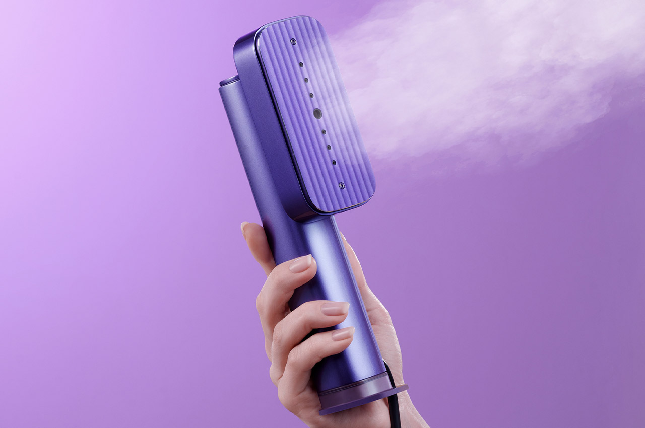 #Travel-friendly clothes steamer that’s ultra-portable and solves the purpose like a pro