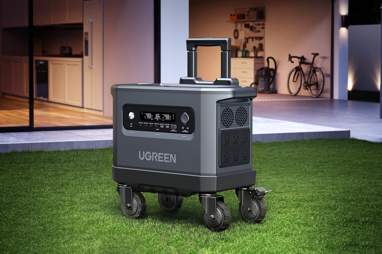 #UGREEN Debuts 2400W Power Station with a Unique Trolley Design for On-the-Go Convenience