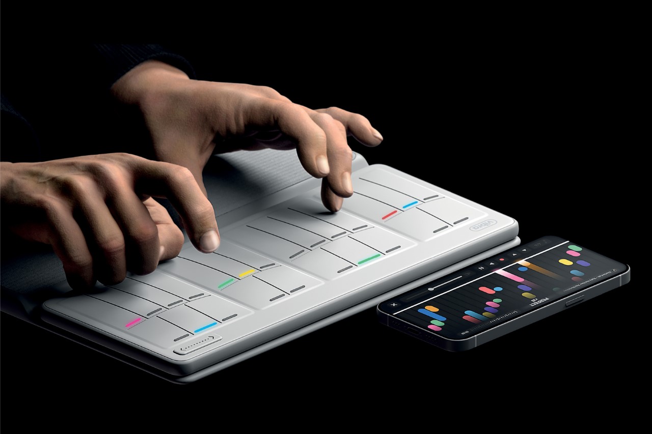 #A Music Instrument for the Hearing Impaired: This Synth uses Tactile and Color Cues Instead of Sound
