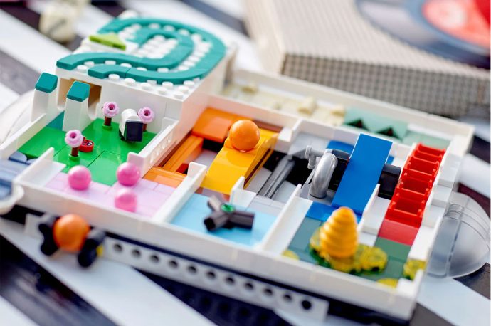 LEGO Brings You An Exciting Set That Makes You Forget Fidget Toys and Pinball Machines
