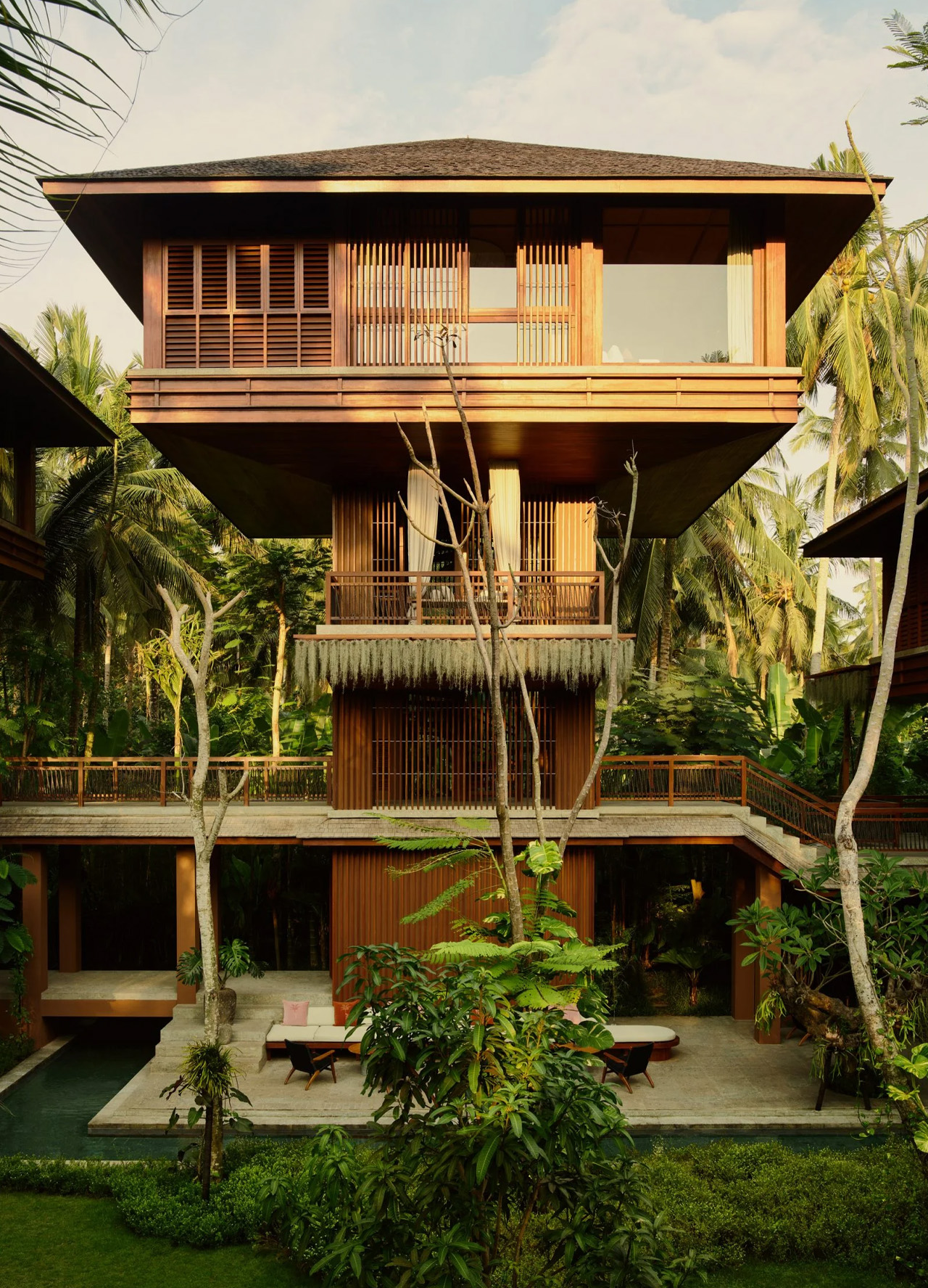 Escape to the Exquisite Lost Lindenburg Resort in Bali, Indonesia