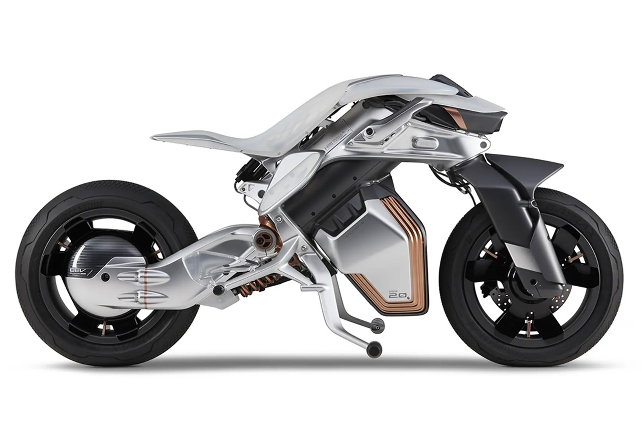 Self-balancing Yamaha bike recognizes it’s owner, parks autonomously by deploying the kickstand