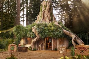 The Shrek’s Swamp Is a Rustic Mud-Covered Holiday Hut By Airbnb For The Shrek Fans