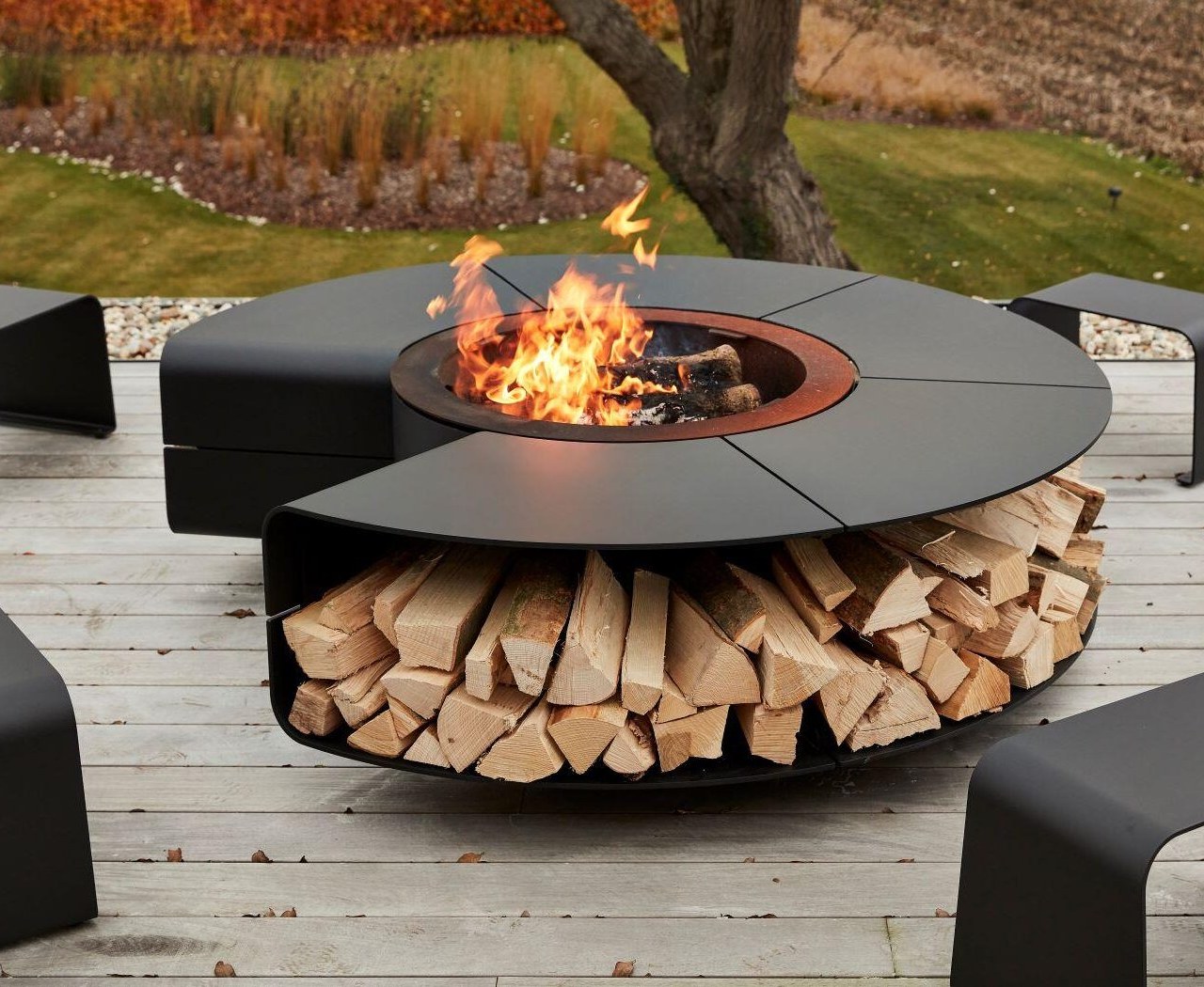 Top 5 Multi-Purpose Fire Pits to Enhance Your Winter Evenings - Yanko Design