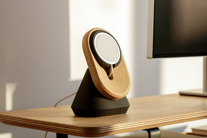 Gorgeous ‘Japandi’ MagSafe Charger blends into your Table Decor with a Rustic Wood Build