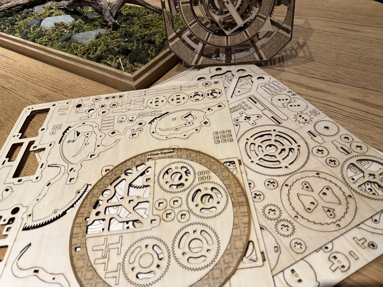 Building a Wooden Perpetual Calendar, Rokr