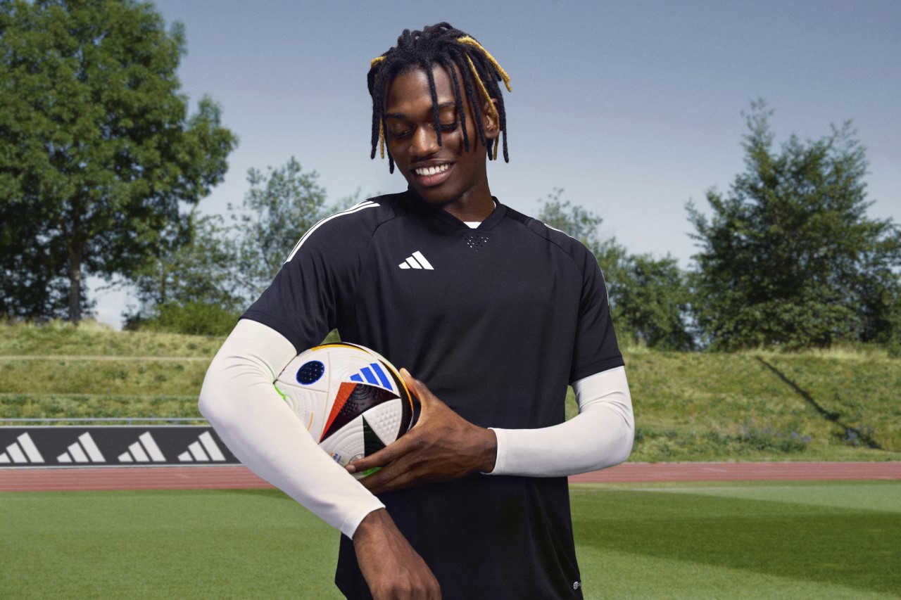 Adidas Unveils Euro 2024 Official Football with Real-Time Kick ...