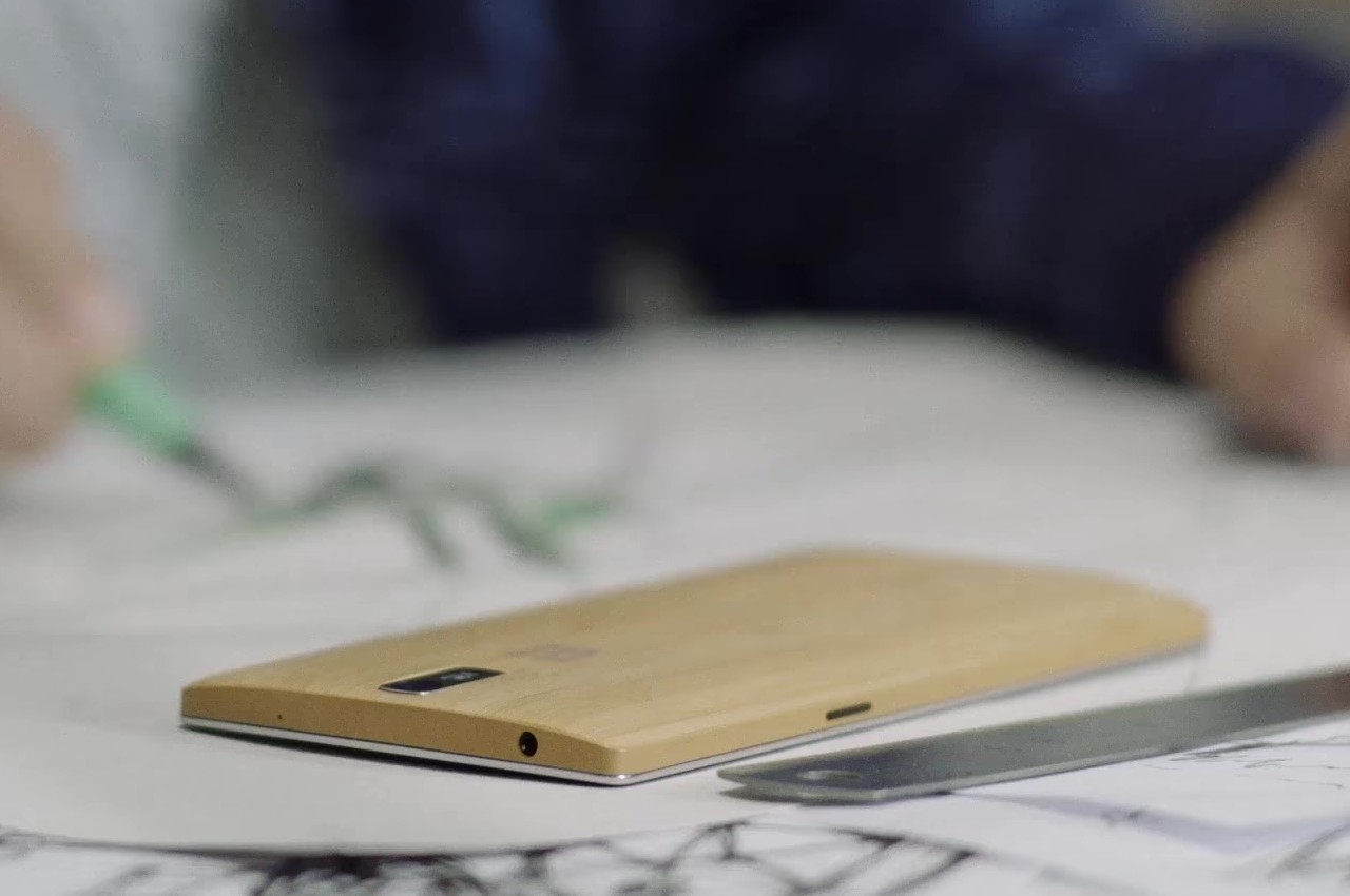 OnePlus 12 Walnut Wood Protective Case