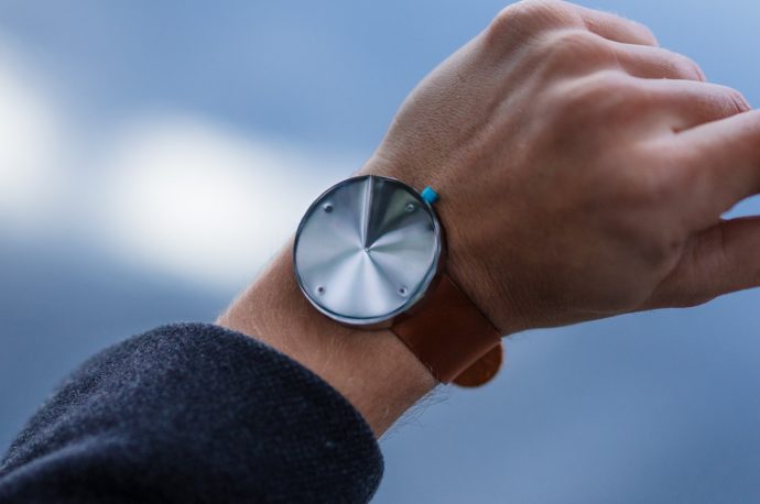 This ultra-minimalist watch teaches you the importance of time by not telling the time