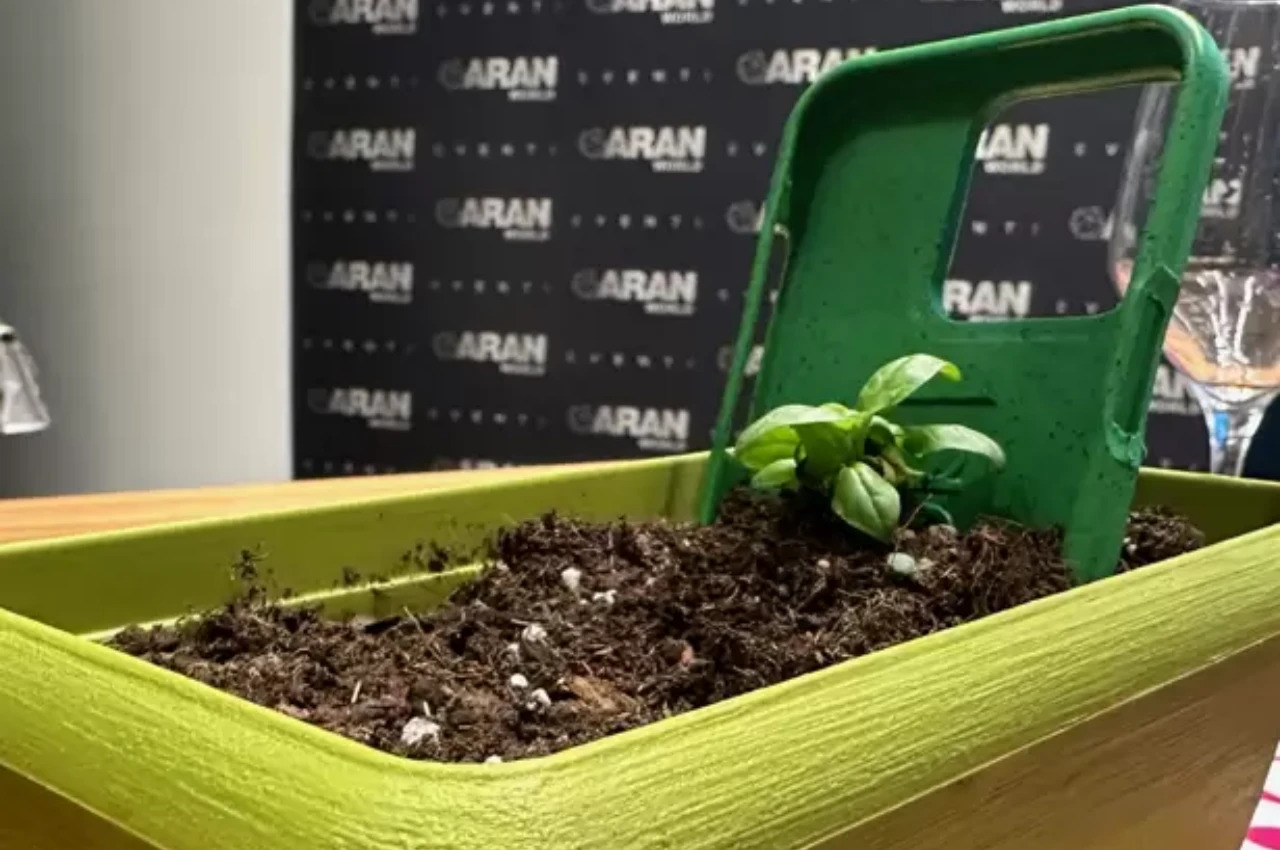 #This compostable iPhone case can be potted to grow plants and flowers