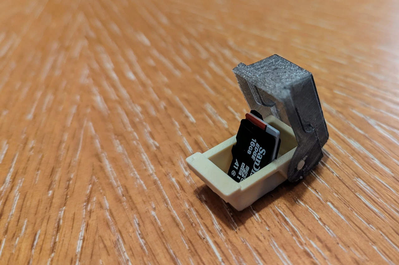 #This tiny Micro SD card organizer is a blast from the 90s
