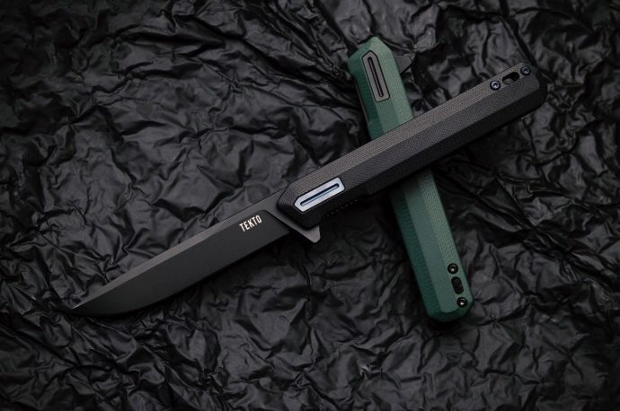 Top 5 EDC Knives that bring a tactical and essential edge to every guy’s outdoor toolkit