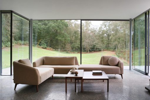 https://www.yankodesign.com/images/design_news/2023/11/valencia-modular-seating/valencia_modular_seating_yanko_design_01-510x339.jpg
