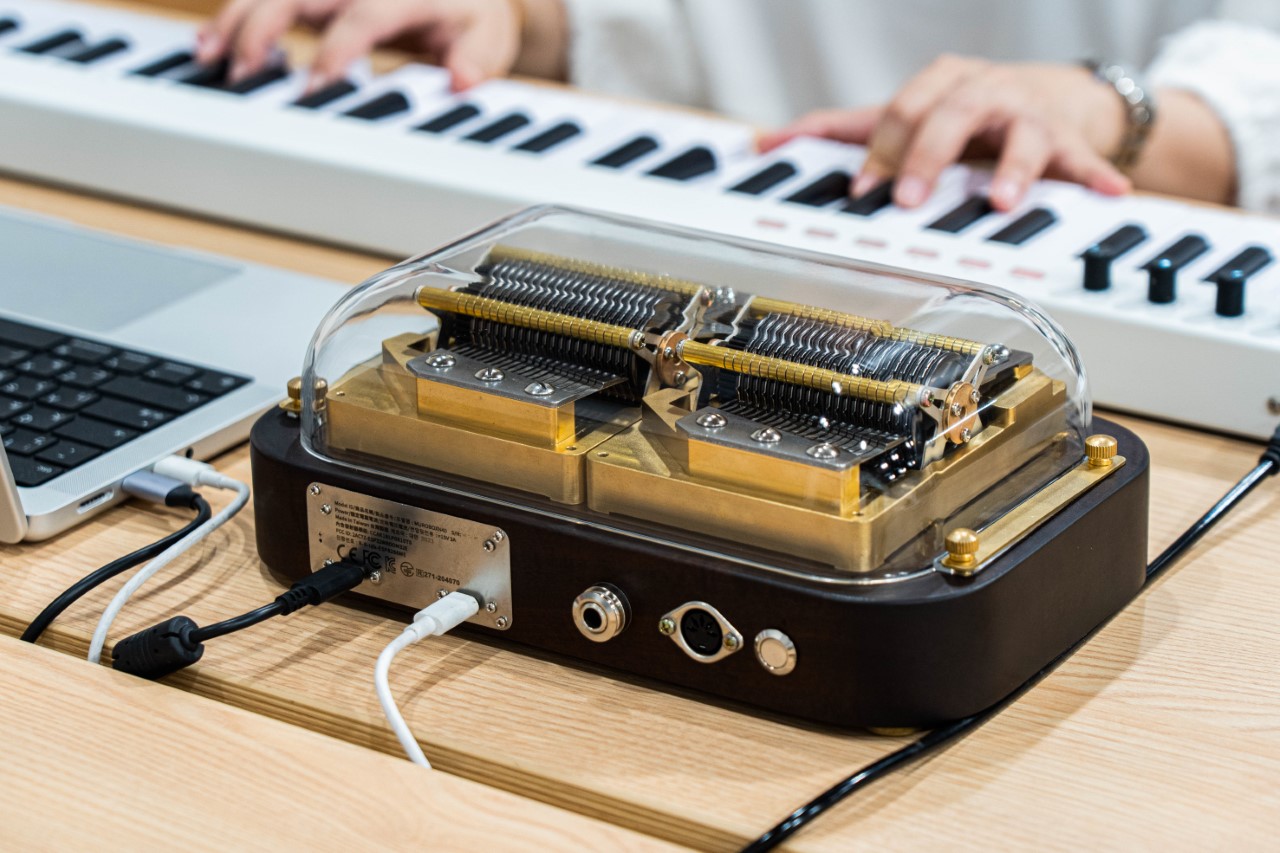 #World’s First Programmable Music Box can play anything from Christmas Carols to the Latest Pop Hits