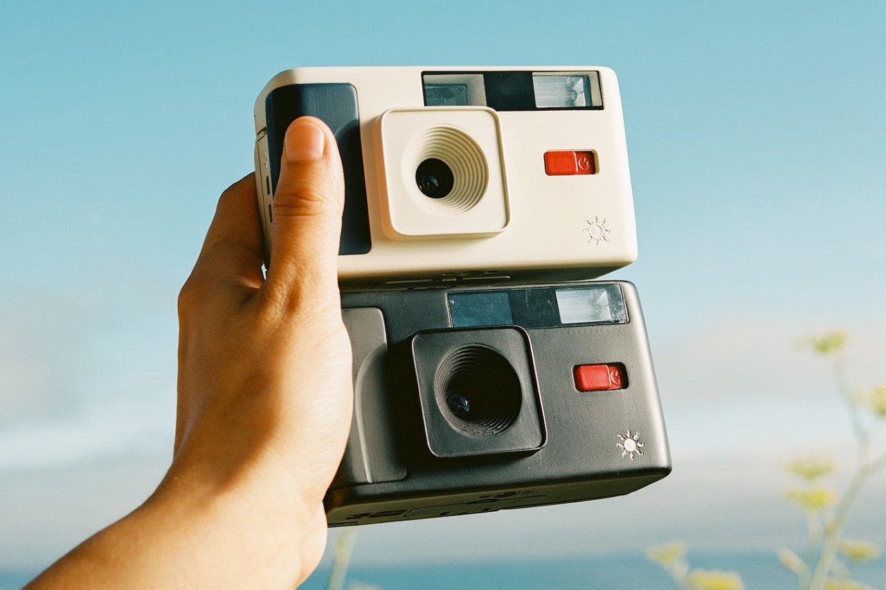 #This $49 Reusable Film Camera gives your Holiday Photos the Perfect Retro Touch