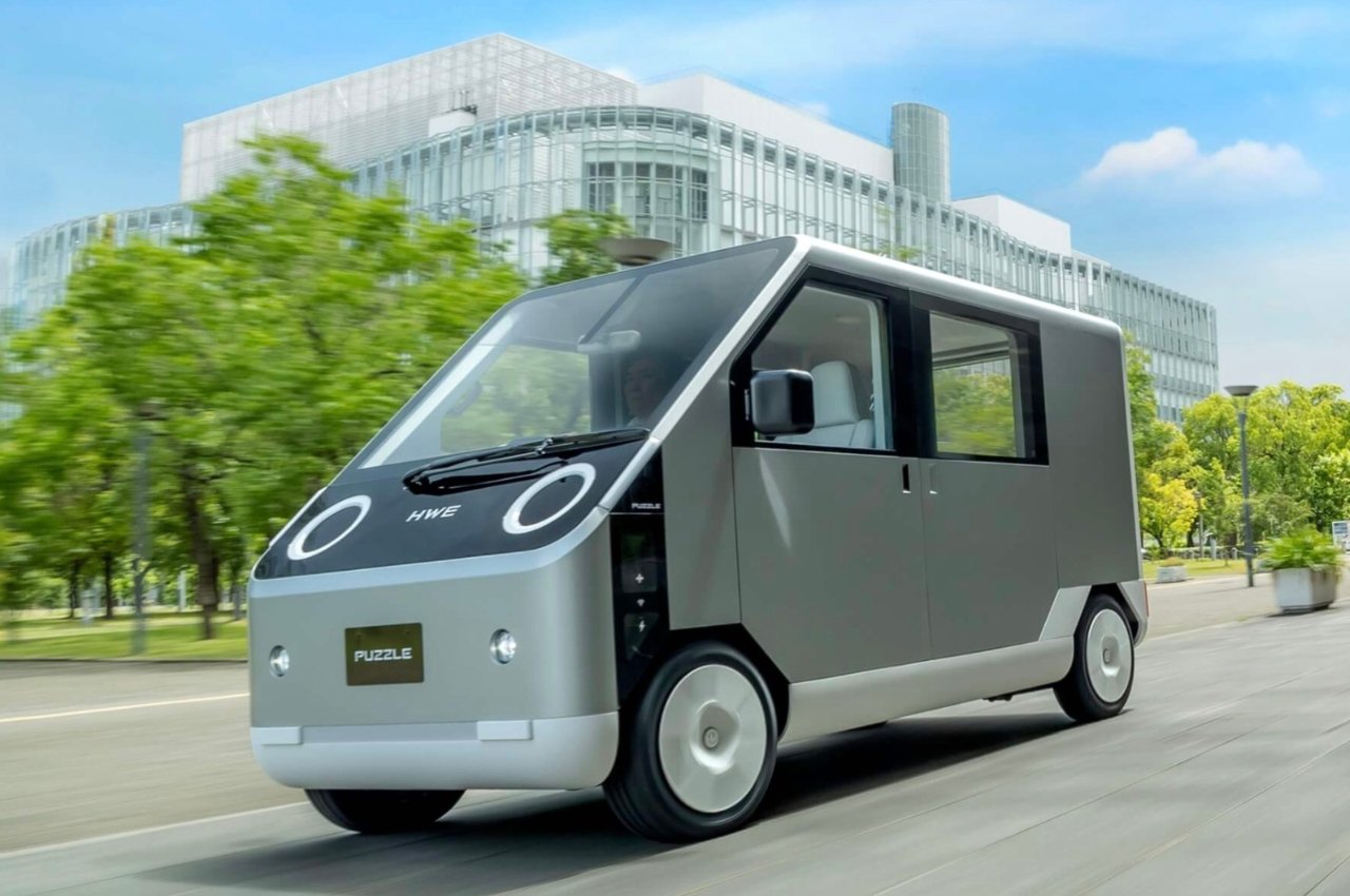 #Solar electric minivan lets you power up in emergency situations