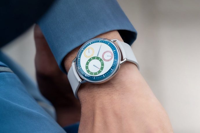Get a complicated but beautiful time-telling experience with minimalist analog watch
