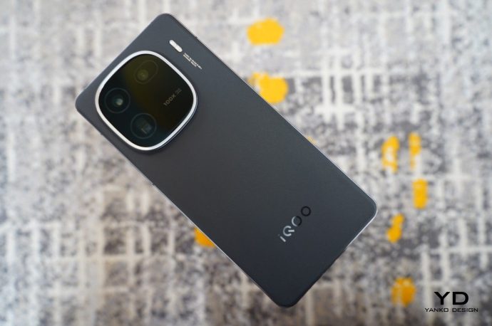 iQOO 12 Review: Checking Most of the Right Boxes, No More, No Less