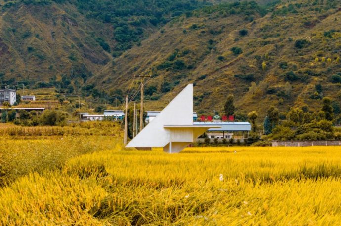 LIN Architecture Upscales A Pumping Station Into A Panoramic Observatory In The Countryside Of China