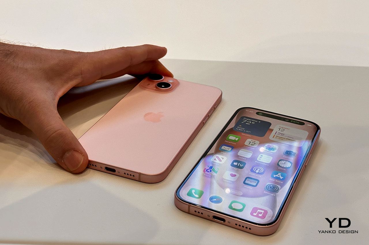 What's the Difference Between Apple's Two Smallest iPhones?