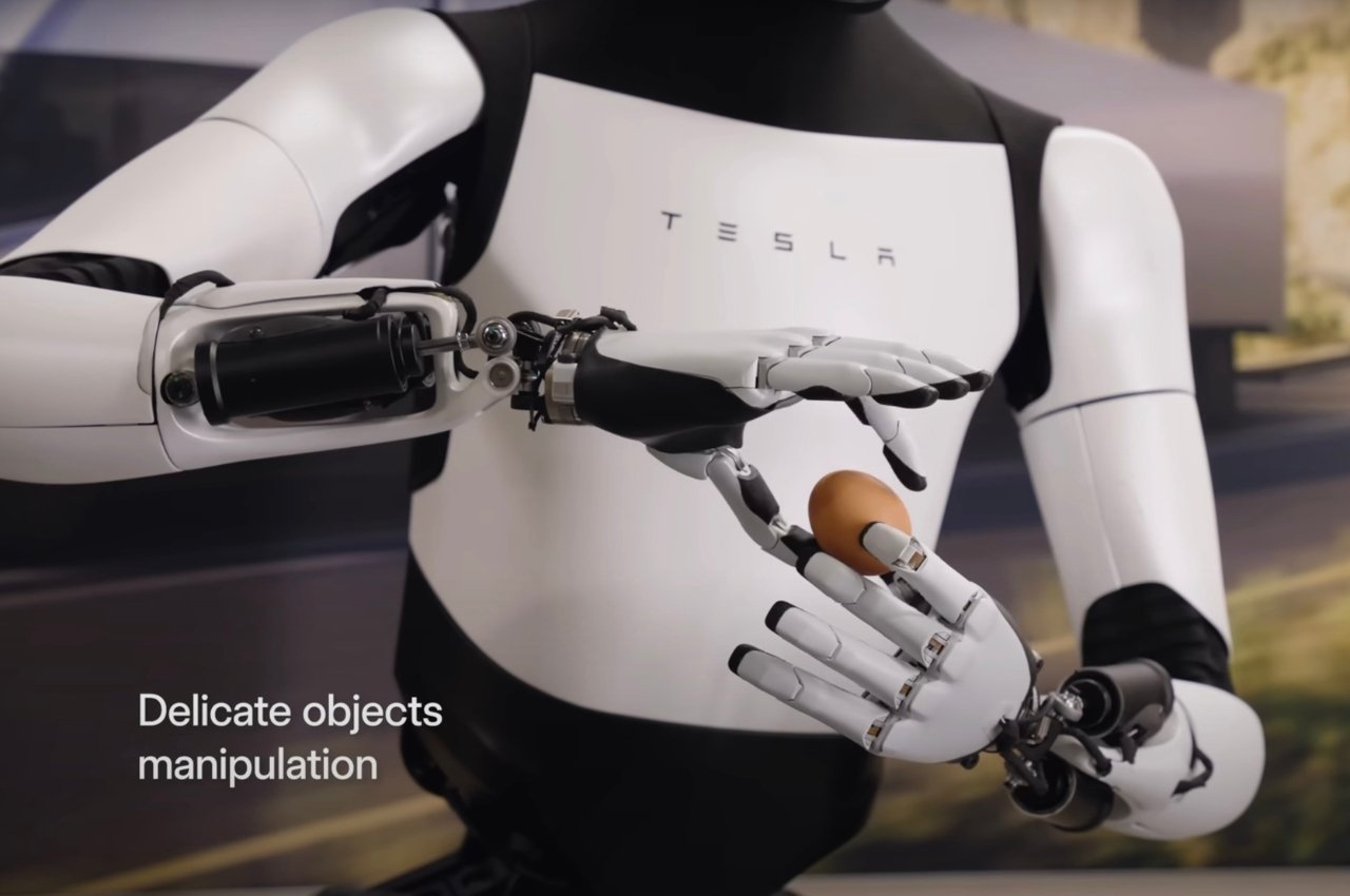 Tesla Unveils Optimus Gen 2: A Leap Forward in Humanoid Robotics