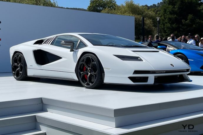 Exploring the 2022 Lamborghini Countach: An In-Depth Design Analysis with Mitja Borkert