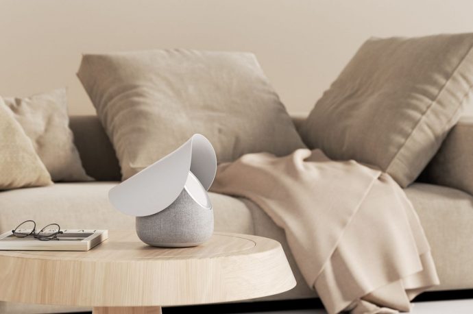 This Spotify Speaker helps Long Distance Relationship couples bond over music