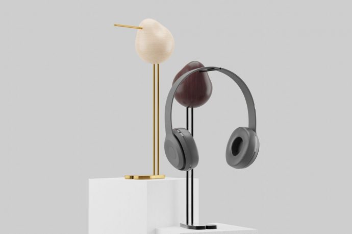 A Headphone Stand To Bring In a Tale From Nature To Your Desk