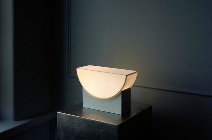 Minimalist aesthetic lamp uses repurposed waste for circular production